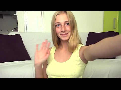 ❤️ Kun minulla on tylsää masturboin laiskasti vaaleanpunaista pilluani ️ Just porn at us ❤